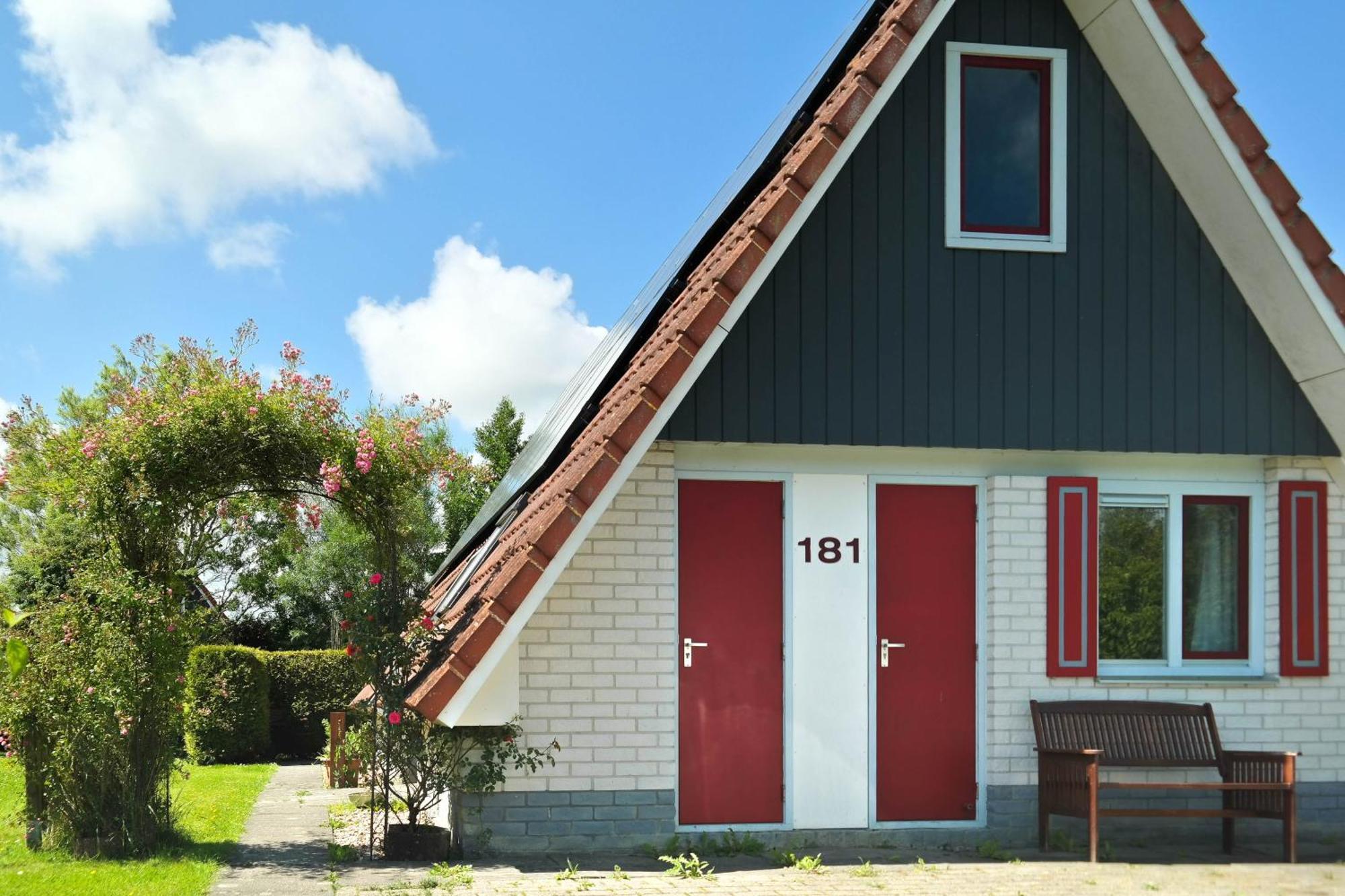 Urlaubsruhe 6 Pers Holiday Home W Terrace Close To National Park Lauwersmeer Anjum Exterior photo