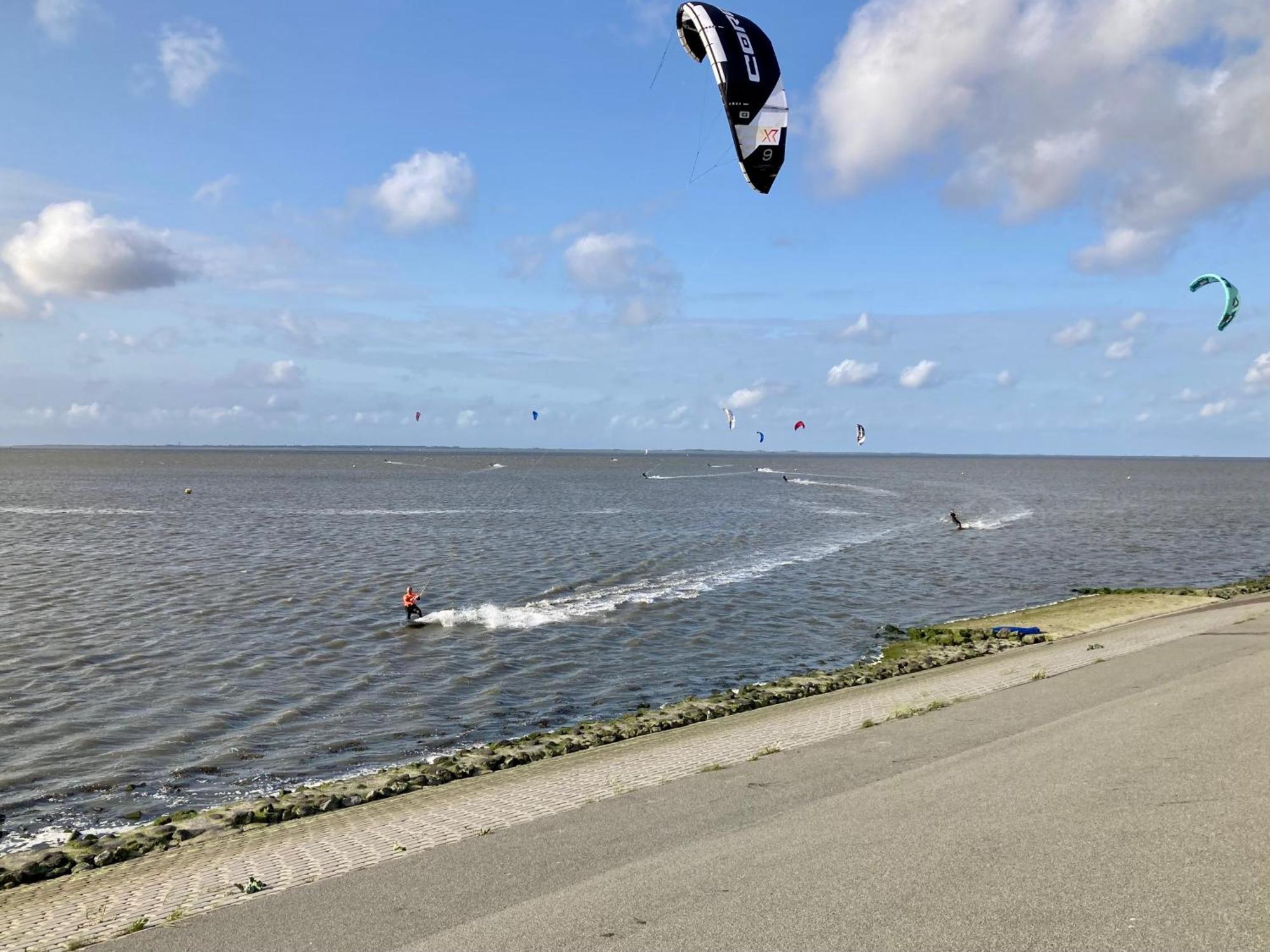 Urlaubsruhe 6 Pers Holiday Home W Terrace Close To National Park Lauwersmeer Anjum Exterior photo