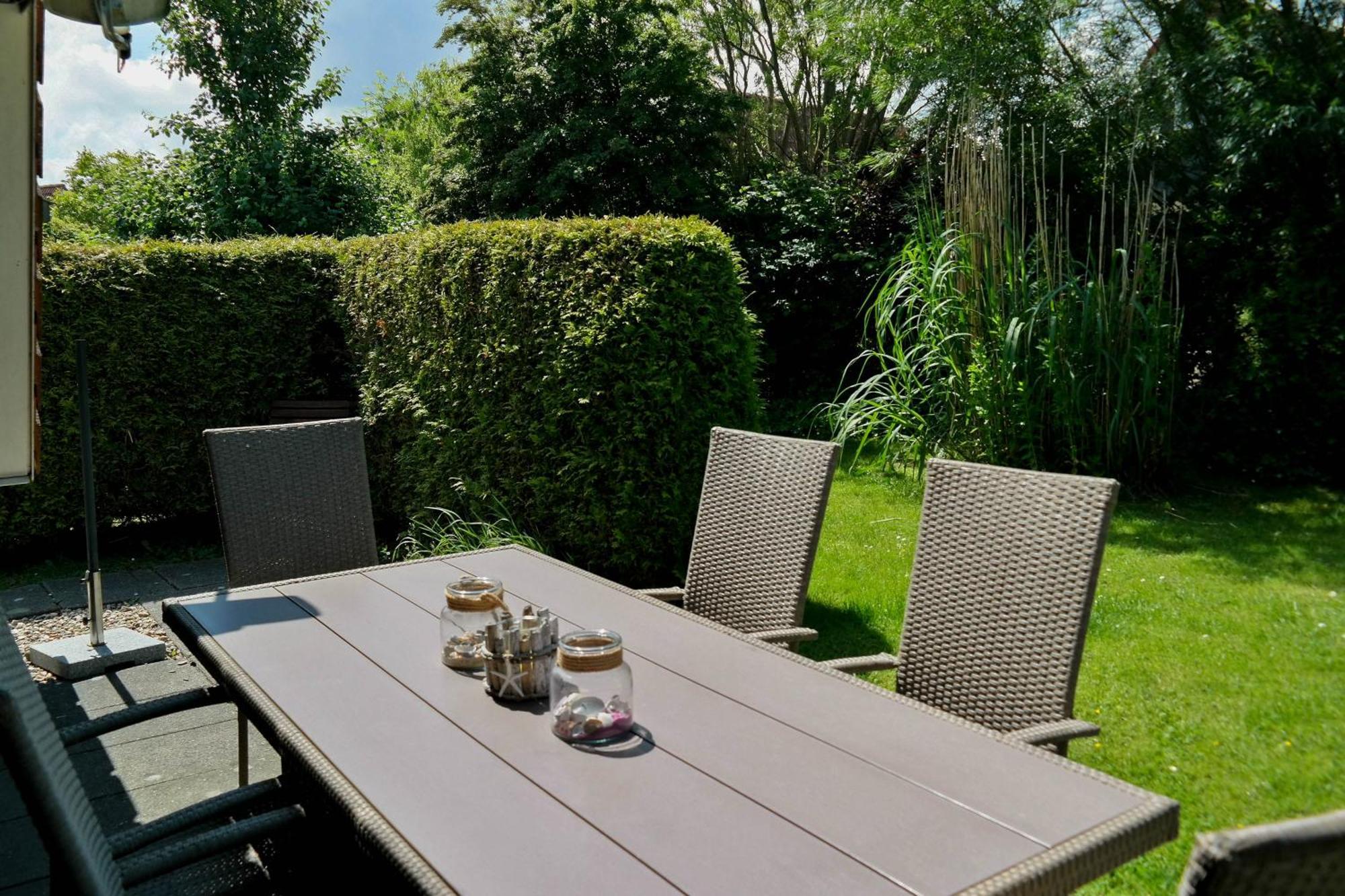 Urlaubsruhe 6 Pers Holiday Home W Terrace Close To National Park Lauwersmeer Anjum Exterior photo